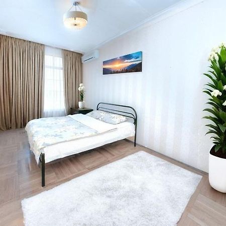 Цум Пассаж Яворницького 55 Apartment Dnipro Exterior photo